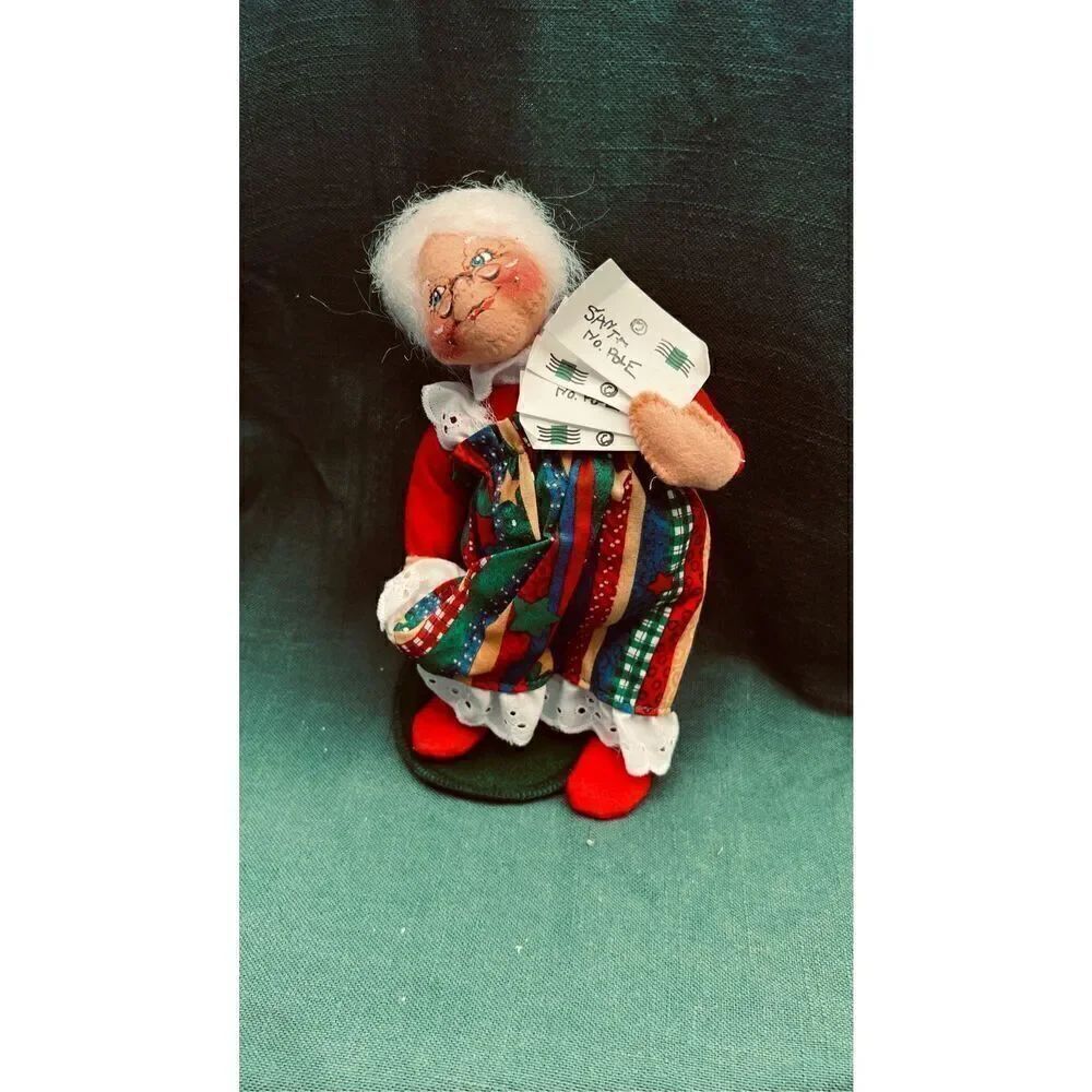 Annalee Mrs. With The Wishes Letters To The Northpole 9" Doll